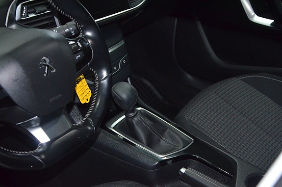 Peugeot 308 SW 5 of 15