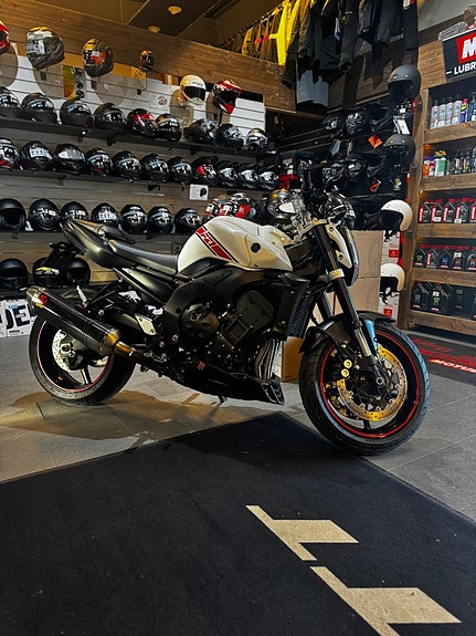 Yamaha FZ1-N Ny besiktigad