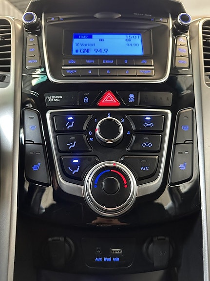 Hyundai i30 14 of 22