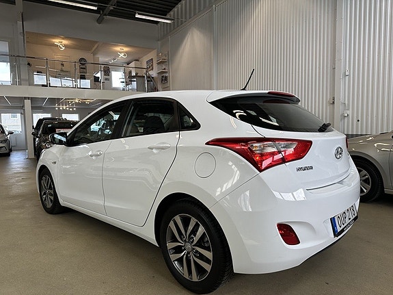 Hyundai i30 5 of 5