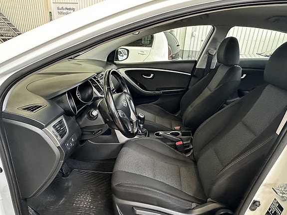 Hyundai i30 16 of 22