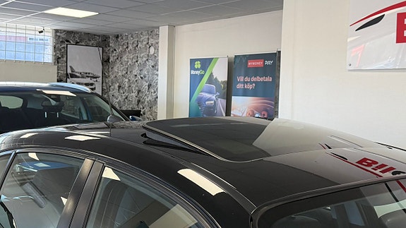 BMW 118d 4 of 5