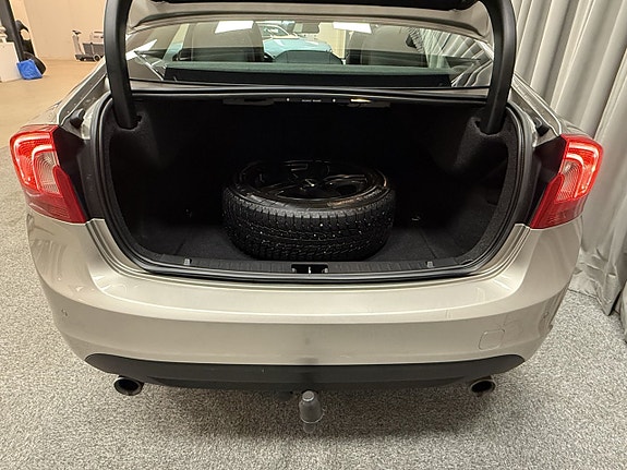 Volvo S60 6 of 16