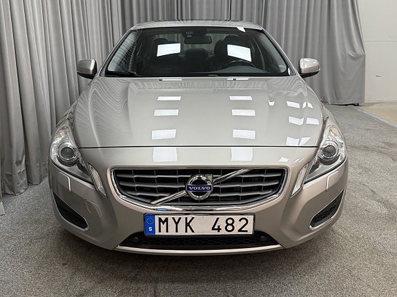 Volvo S60 5 of 5