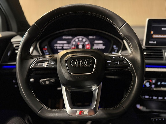 Audi SQ5 23 of 30