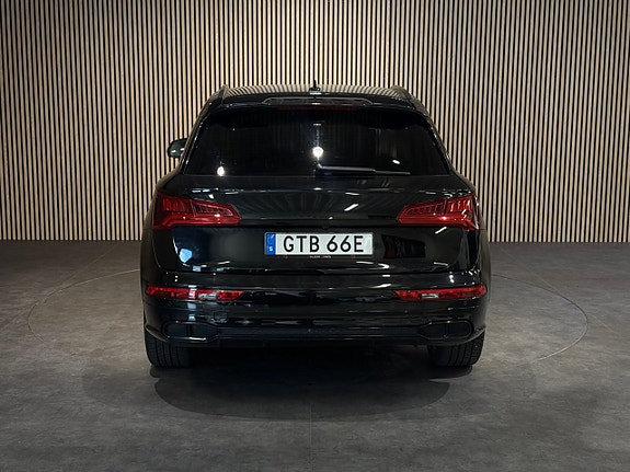 Audi SQ5 5 of 5