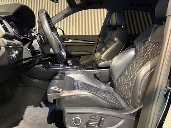 Audi SQ5 10 of 30