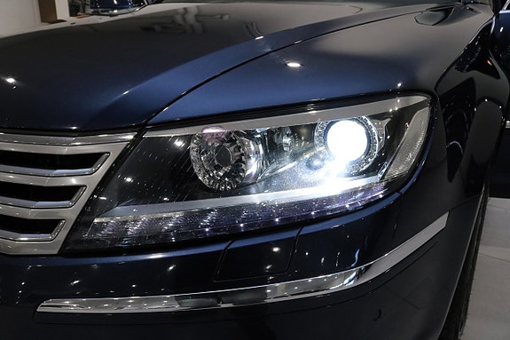 Volkswagen Phaeton 7 of 23