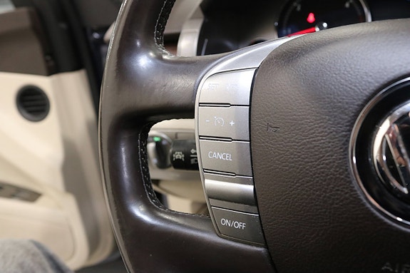 Volkswagen Phaeton 23 of 23