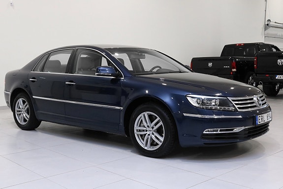 Volkswagen Phaeton 2 of 5