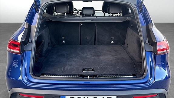 Mercedes-Benz EQC400 10 of 17