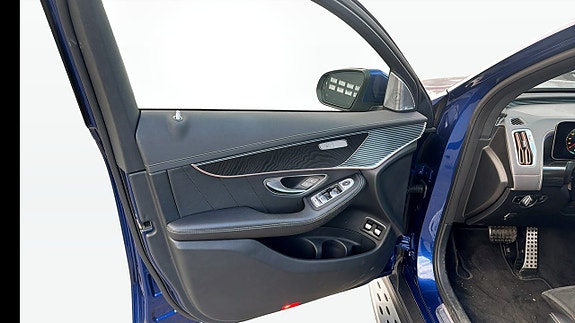 Mercedes-Benz EQC400 11 of 17