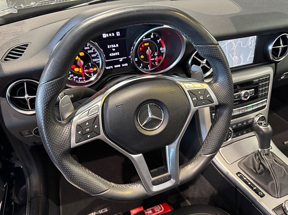 Mercedes-Benz SLK55 7 of 17