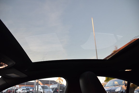 Mercedes-Benz CLA250 e 22 of 26