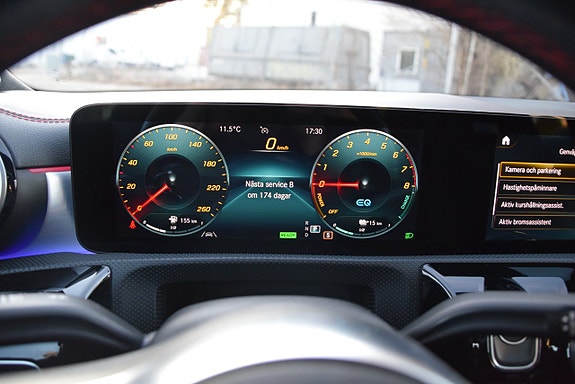 Mercedes-Benz CLA250 e 19 of 26