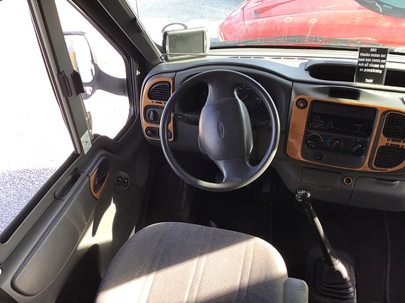 Ford Super Deluxe 28 of 30