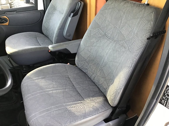 Ford Super Deluxe 10 of 30