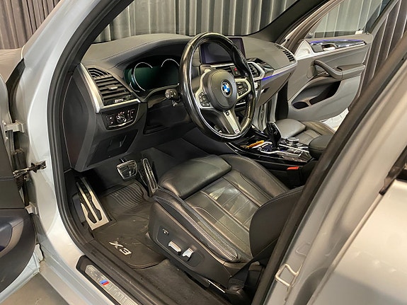 BMW X3 28 of 30