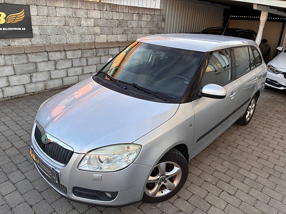Skoda Fabia 2 of 21