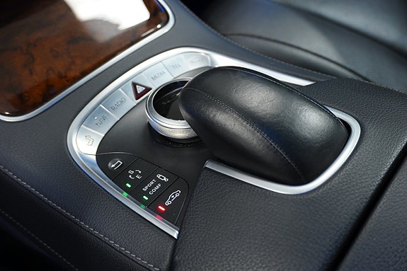 Mercedes-Benz S350 24 of 27