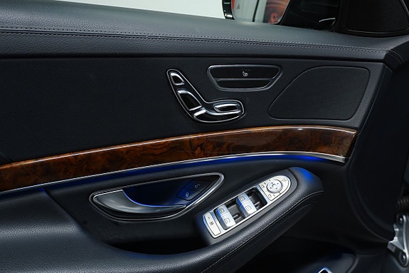 Mercedes-Benz S350 9 of 27