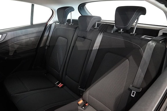Ford Focus 8 of 12