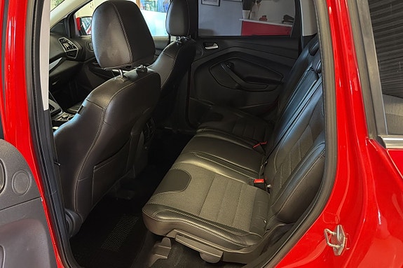 Ford Kuga 9 of 12