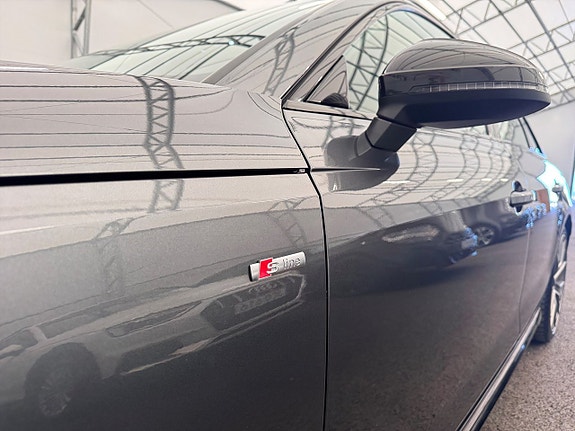 Audi A4 9 of 30