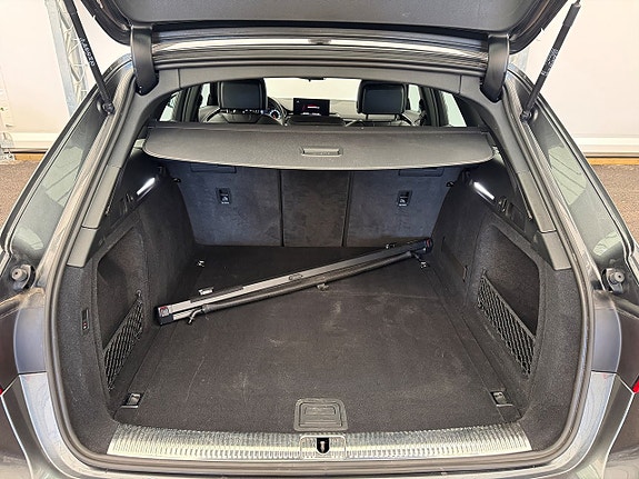 Audi A4 15 of 30