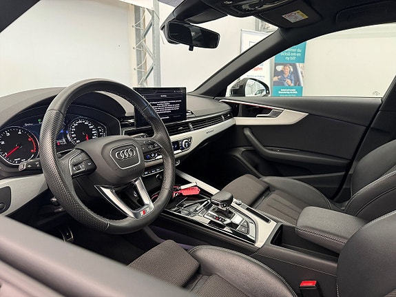 Audi A4 21 of 30