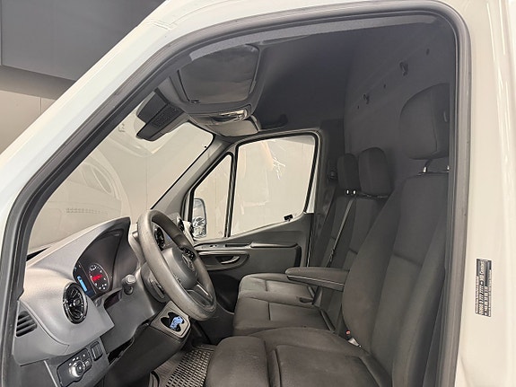 Mercedes-Benz Sprinter 316 4 of 5