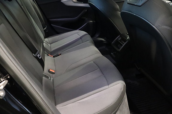 Audi A4 12 of 24