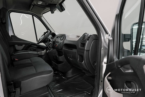 Renault Master 8 of 16