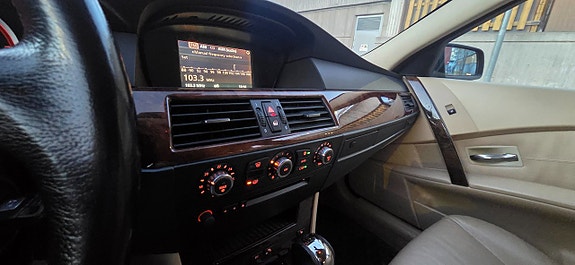 BMW 520d 18 of 26