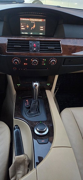 BMW 520d 15 of 26