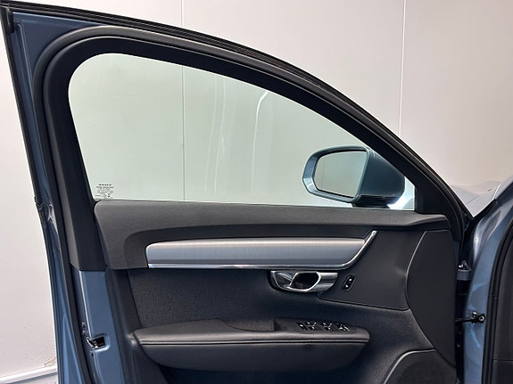 Volvo V90 10 of 24