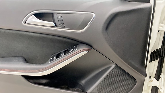 Mercedes-Benz A200 d 11 of 18