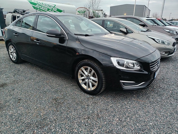 Volvo S60 16 of 26