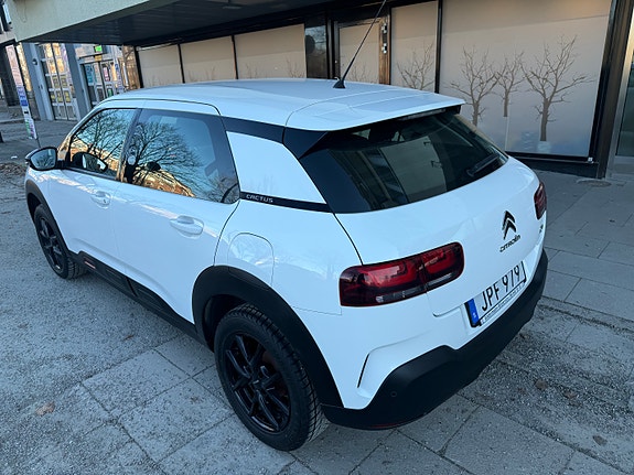Citroen C4 Cactus 3 of 5