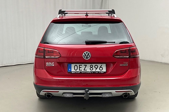 Volkswagen Golf Alltrack 5 of 5