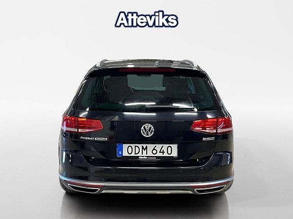 Volkswagen Passat Alltrack 4 of 5