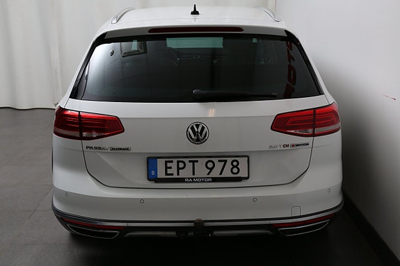 Volkswagen Passat Alltrack 7 of 29