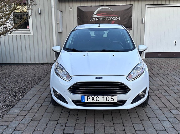 Ford Fiesta 3 of 5