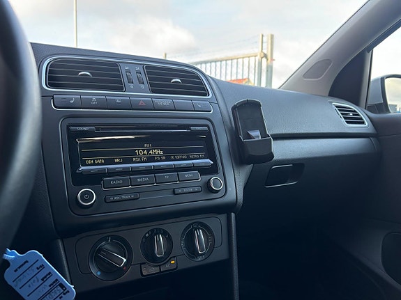 Volkswagen Polo 13 of 17