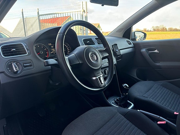 Volkswagen Polo 8 of 17