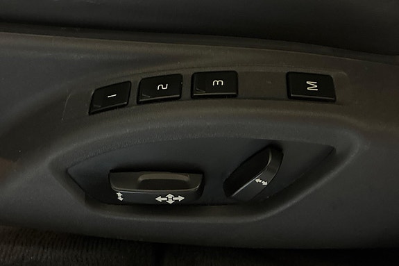 Volvo V60 26 of 30