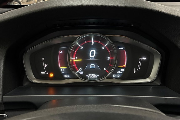 Volvo V60 17 of 30