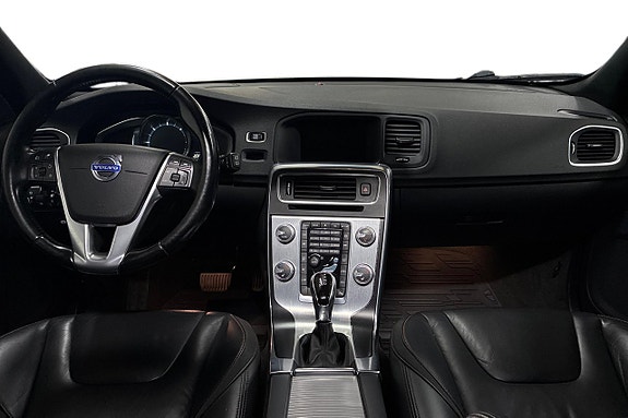 Volvo V60 12 of 30