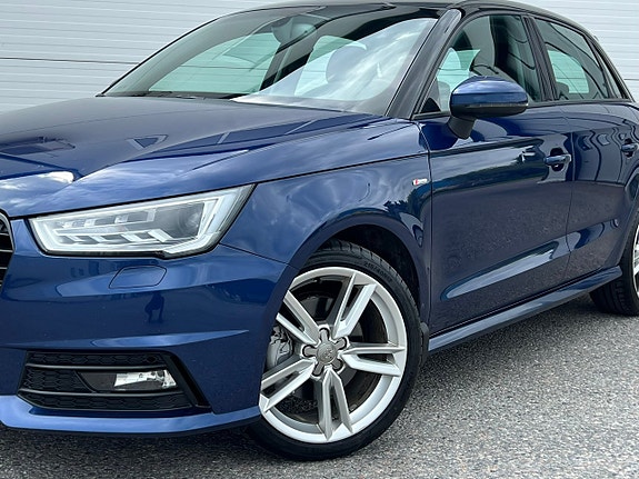 Audi A1 2 of 5