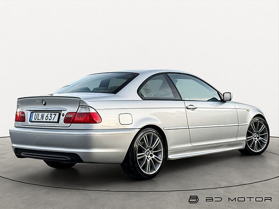 BMW 320 3 of 5